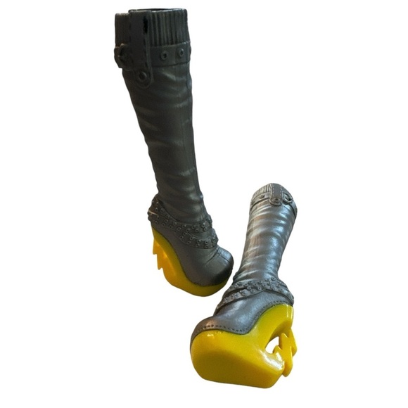 Monster High Doll Clothes Freaky Fusion Frankie Stein Silver Boots - Picture 2 of 2